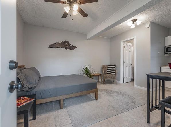 225 W Hiawatha St #2