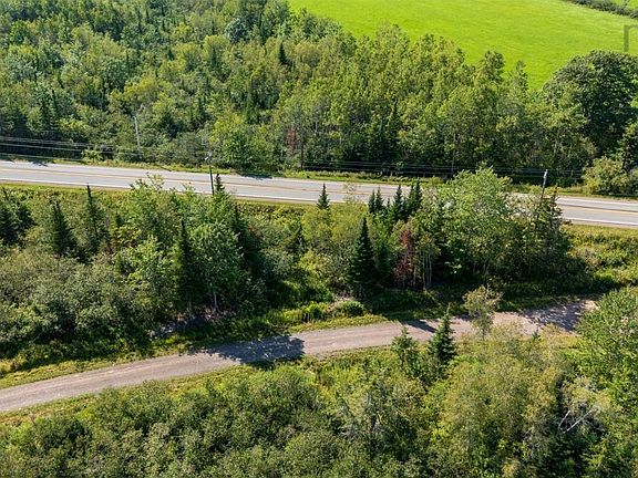 2nd image of 395 Alton Loop