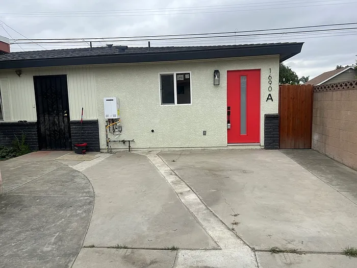 1690 E Plymouth St #A — Photo 10
