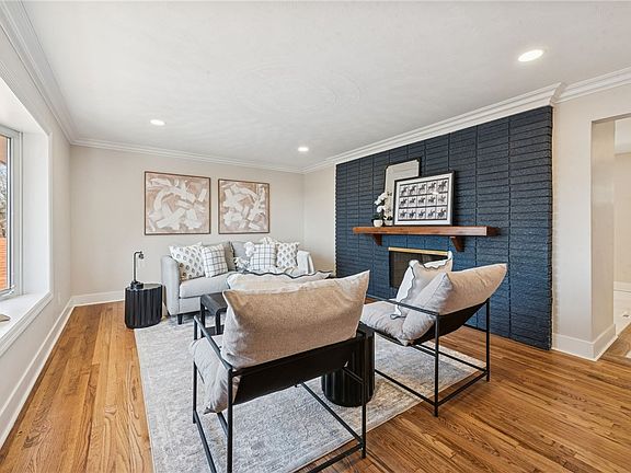 3rd image of 490 Old Clairton Rd