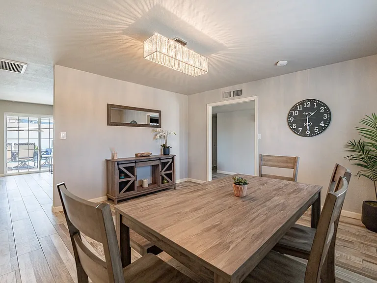 8708 E Vista Dr — Photo 7