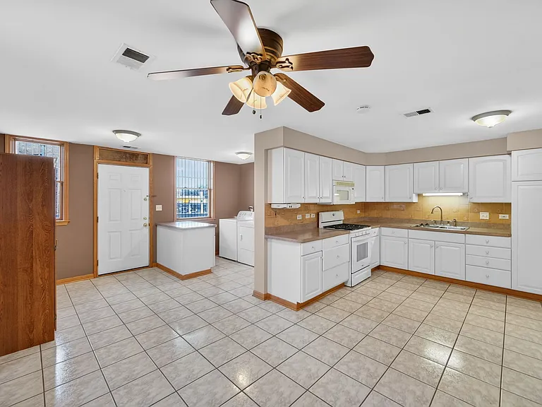 4371 N Elston Ave #2A — Photo 7
