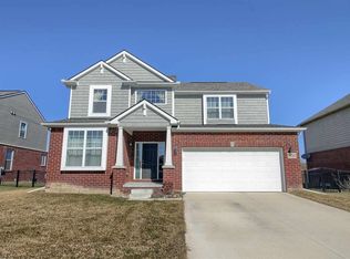 20763 Stalybridge Dr, Macomb, MI 48044