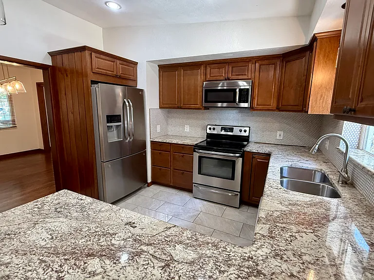 2819 Rogan Rd — Photo 15