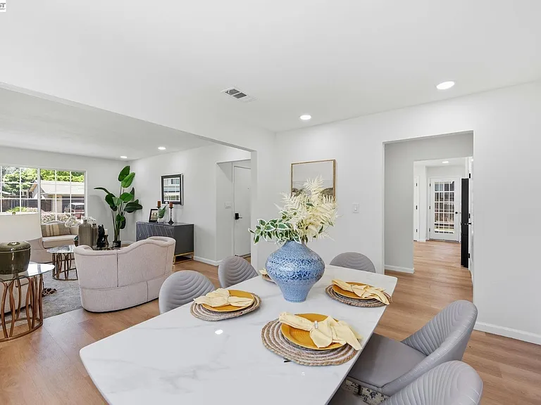 46718 Bradley St — Photo 4