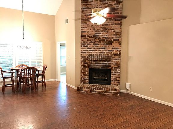 4th image of 2915 Silent Dr