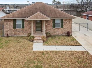 524 Perrin Dr, Arabi, LA 70032