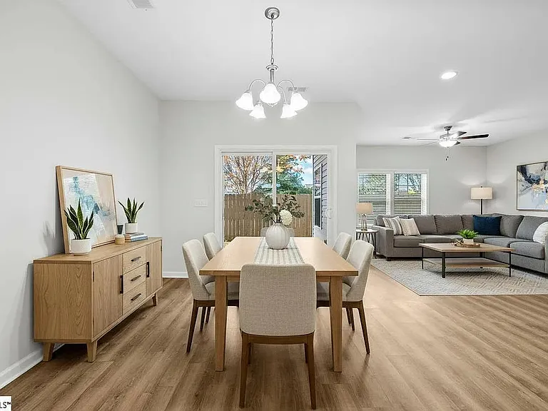 4 Sabine Leaf Ct — Photo 9