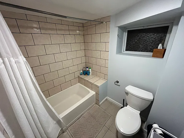 715 Quincy St NW #2 — Photo 14