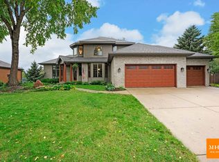 824 Eddington Dr, Sun Prairie, WI 53590