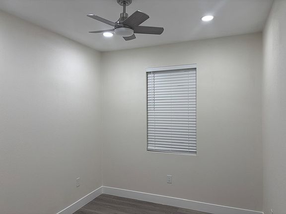 5th image of 630 N Montebello St #631