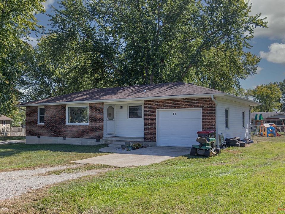 1st image of 288 Shawn Ave