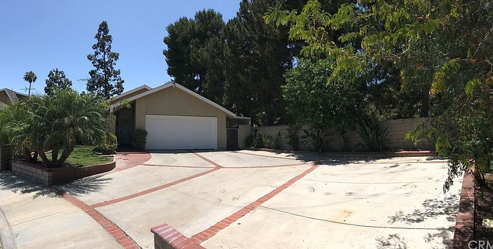 1st image of 4592 Abbotswood Cir