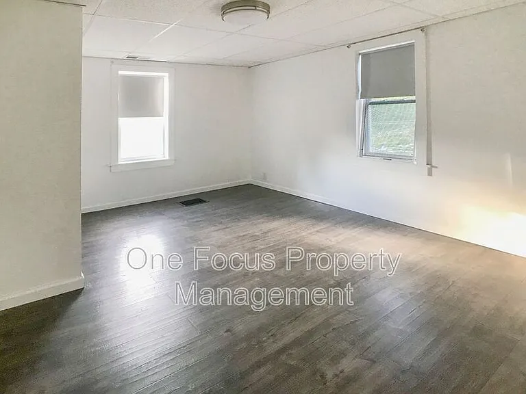 1724 Steam Valley Rd — Photo 16