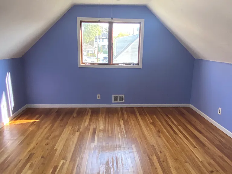 486 Ramona Ave — Photo 11