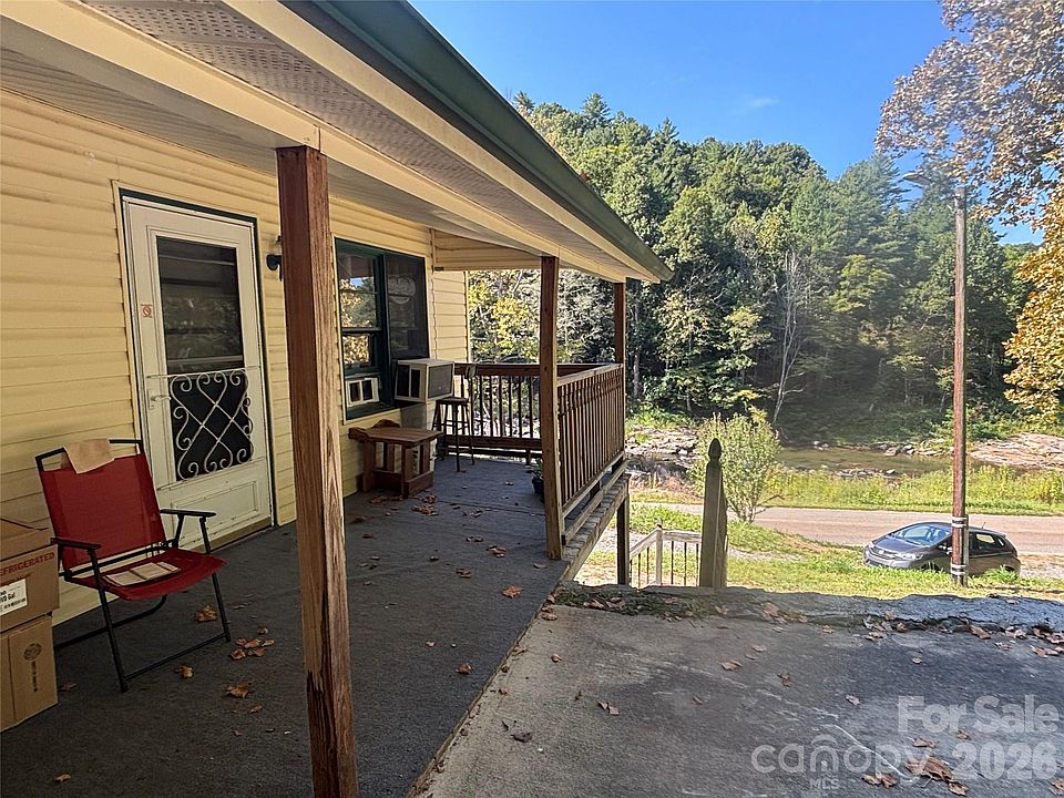 1st image of 321 Bartlett Rd