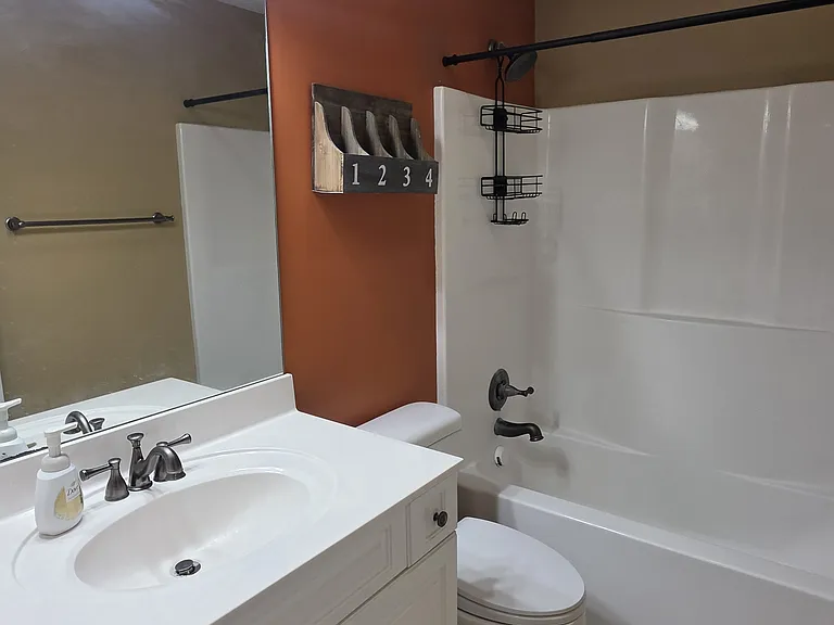 40 McKinley St — Photo 21