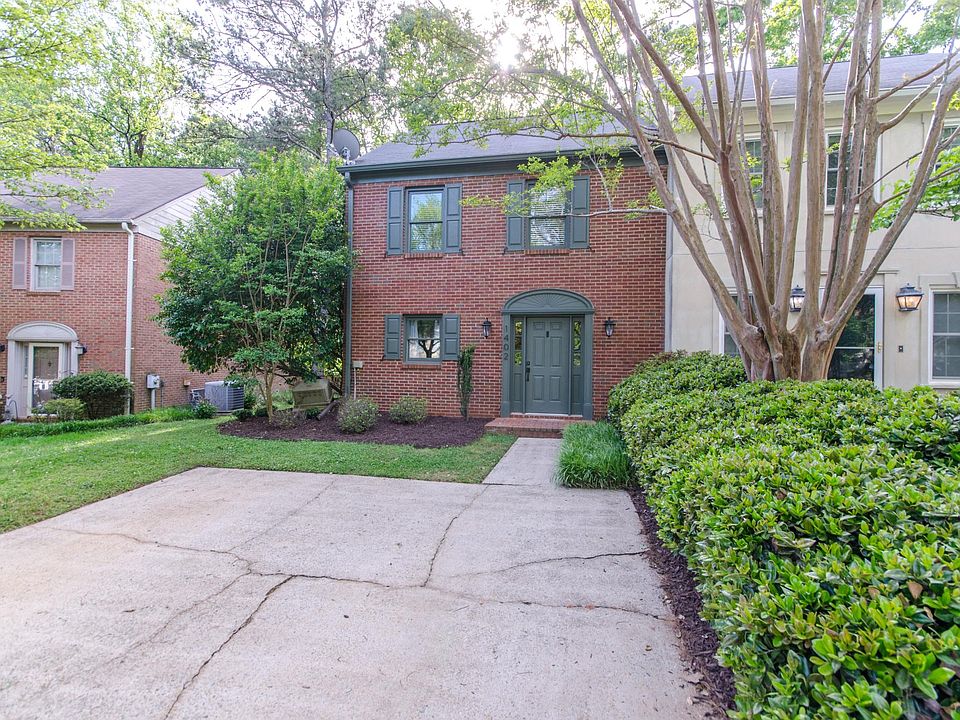 1st image of 1402 Old Virginia Ct SE