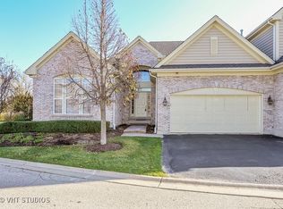 823 Stone Canyon Cir, Inverness, IL 60010