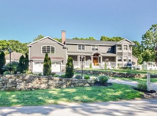 7 Southridge Cir, Andover, MA 01810