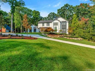 175 Manorwood Dr, Bloomfield Hills, MI 48304