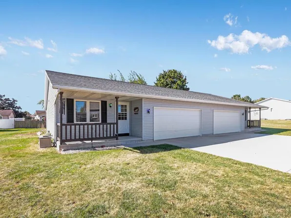 4421 Menasha AVENUE, Manitowoc, WI 54220