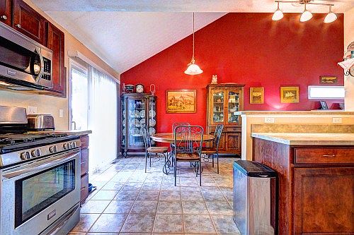 5th image of 6007 Edgemont Way