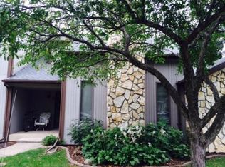 209 Fox Trot #A, Dixon, IL 61021