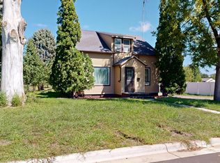 447 E Schlieman Ave, Appleton, MN 56208