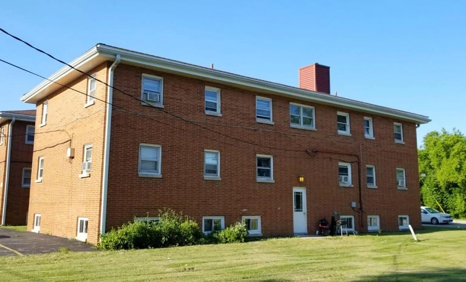 608 Sheridan Rd — Photo 1