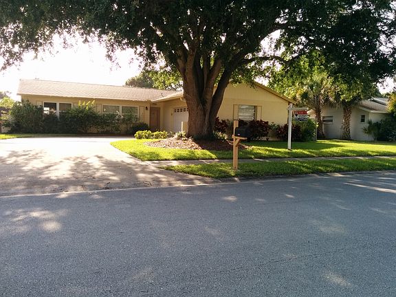 Front House - 2 Garage - 2
