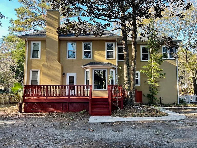 416 Springfield Rd — Photo 2