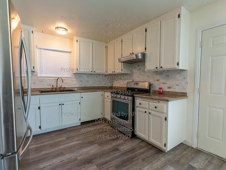 519 N Daisy Ave — Photo 5