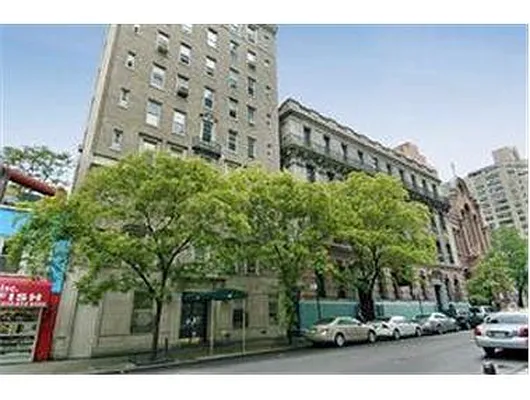 Sold by Douglas Elliman | media 20