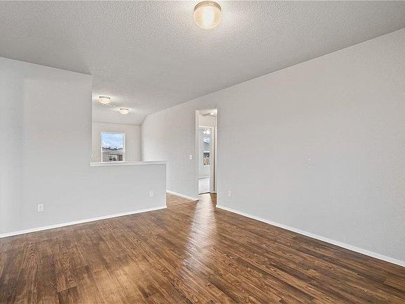 4th image of 701 68th Ave