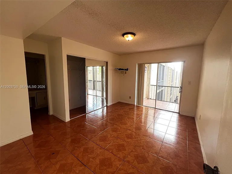 8401 SW 107th Ave #322E — Photo 12