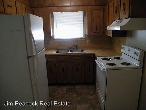 3rd image of 309 Bellevue Cir