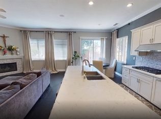 9400 Lyndley Plaza Way, Elk Grove, CA 95624