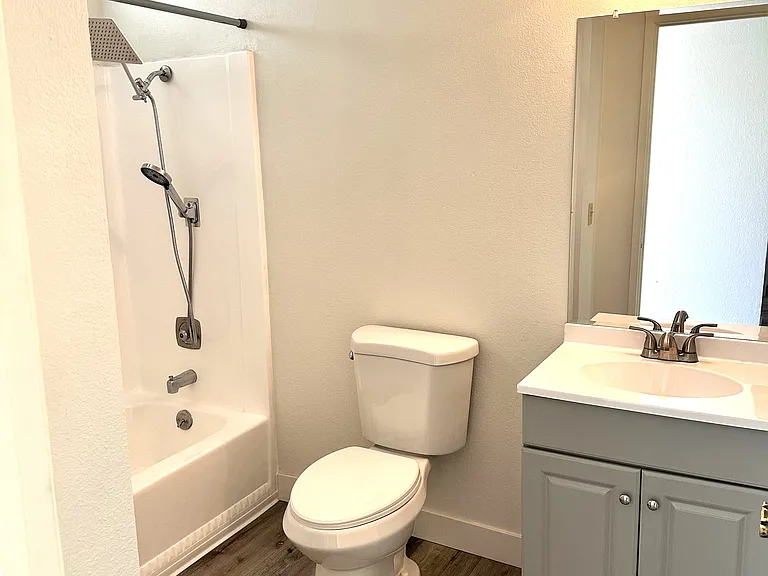 Stony Creek Apartments — Photo 42