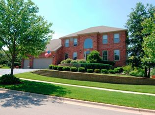 6408 Greene Rd, Woodridge, IL 60517