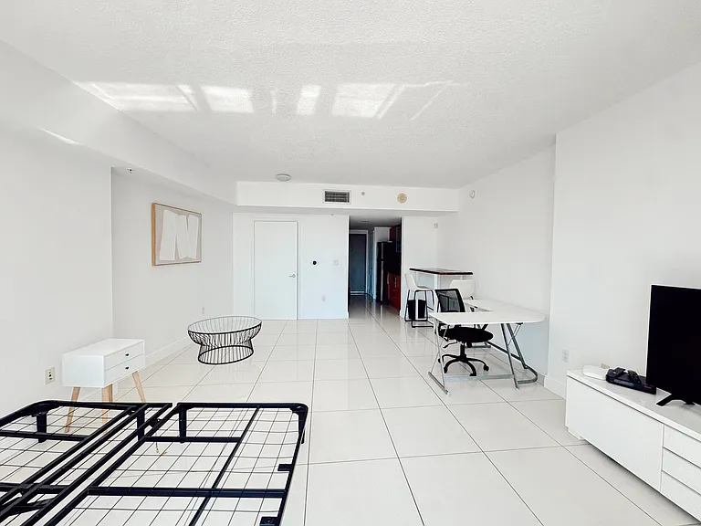 1750 N Bayshore Dr #2708 — Photo 7
