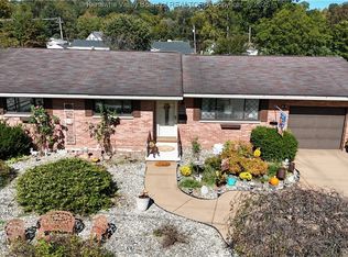 2041 Shadyside Rd, Saint Albans, WV 25177