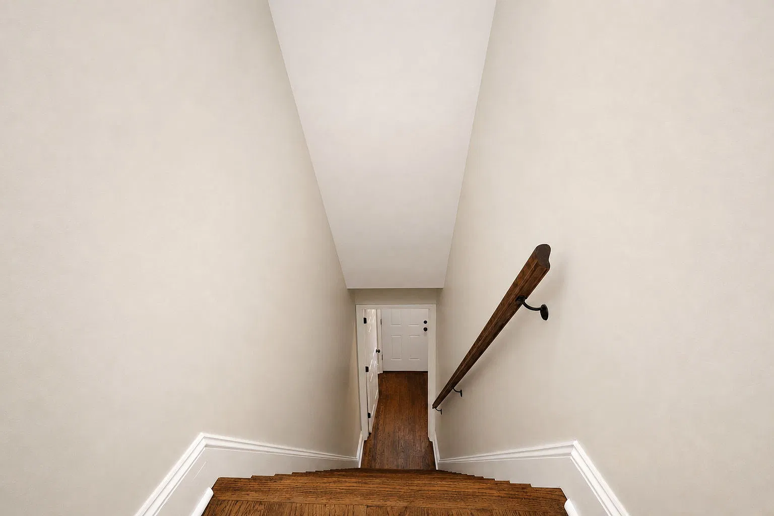 2 bed, $2,275 — Photo 4