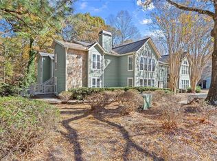 3209 Canyon Point Cir, Roswell, GA 30076