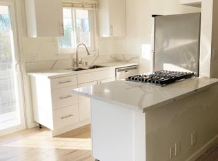 910 Camino Pescadero APT 1, Isla Vista, CA 93117