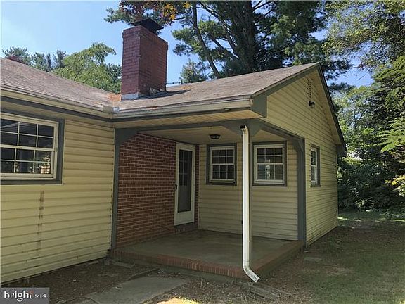 2nd image of 6 Westwood Ave