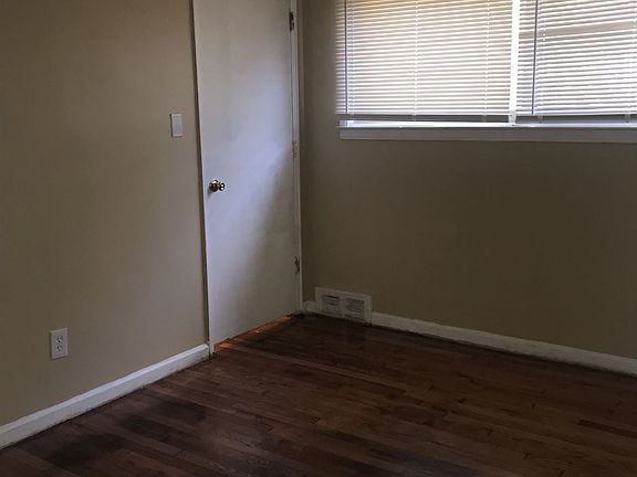 31828099-EE4F-4E9A-8B20-78949F207CEB