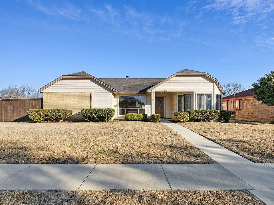 1st image of 525 Quail Hollow Dr