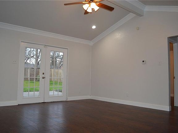 3rd image of 1405 Harvest Hill Ln