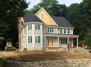 31 Priscilla Cir, Wellesley, MA 02481